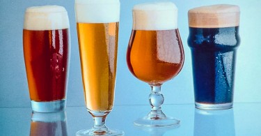 Bicchieri di diversi tipi di birra. L'analisi sensoriale della birra - EFW