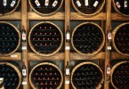 attrezzatura per imbottigliare il vino, botti e bottiglie - EFW